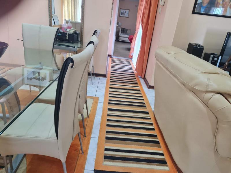 5 Bedroom Property for Sale in Southernwood Eastern Cape